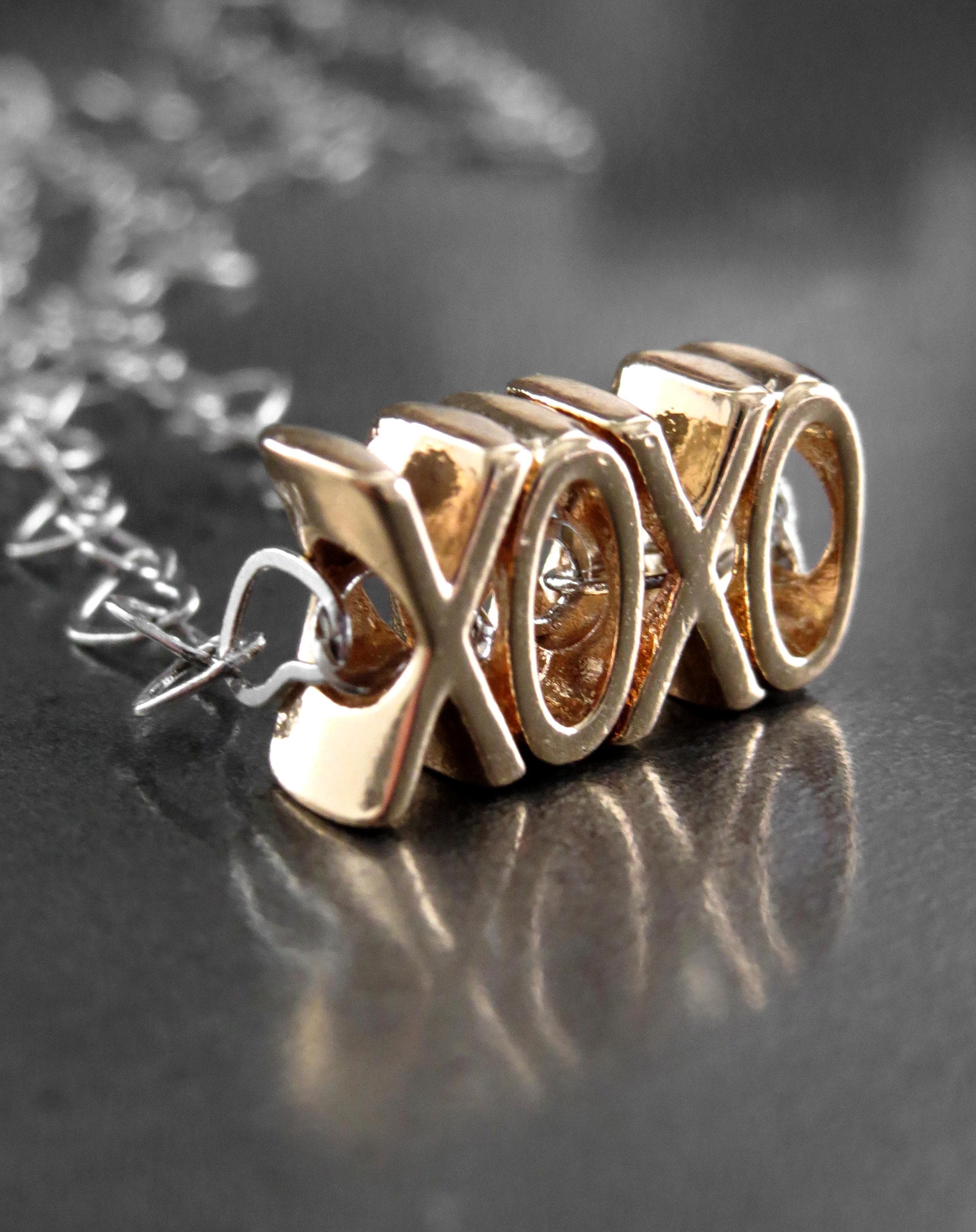 XOXO Necklace for Valentine's Day, Hugs and Kisses Pendant Necklace, Heart Chain Necklace, Valentine's Day Gift for Girlfriend, Wife, Teen