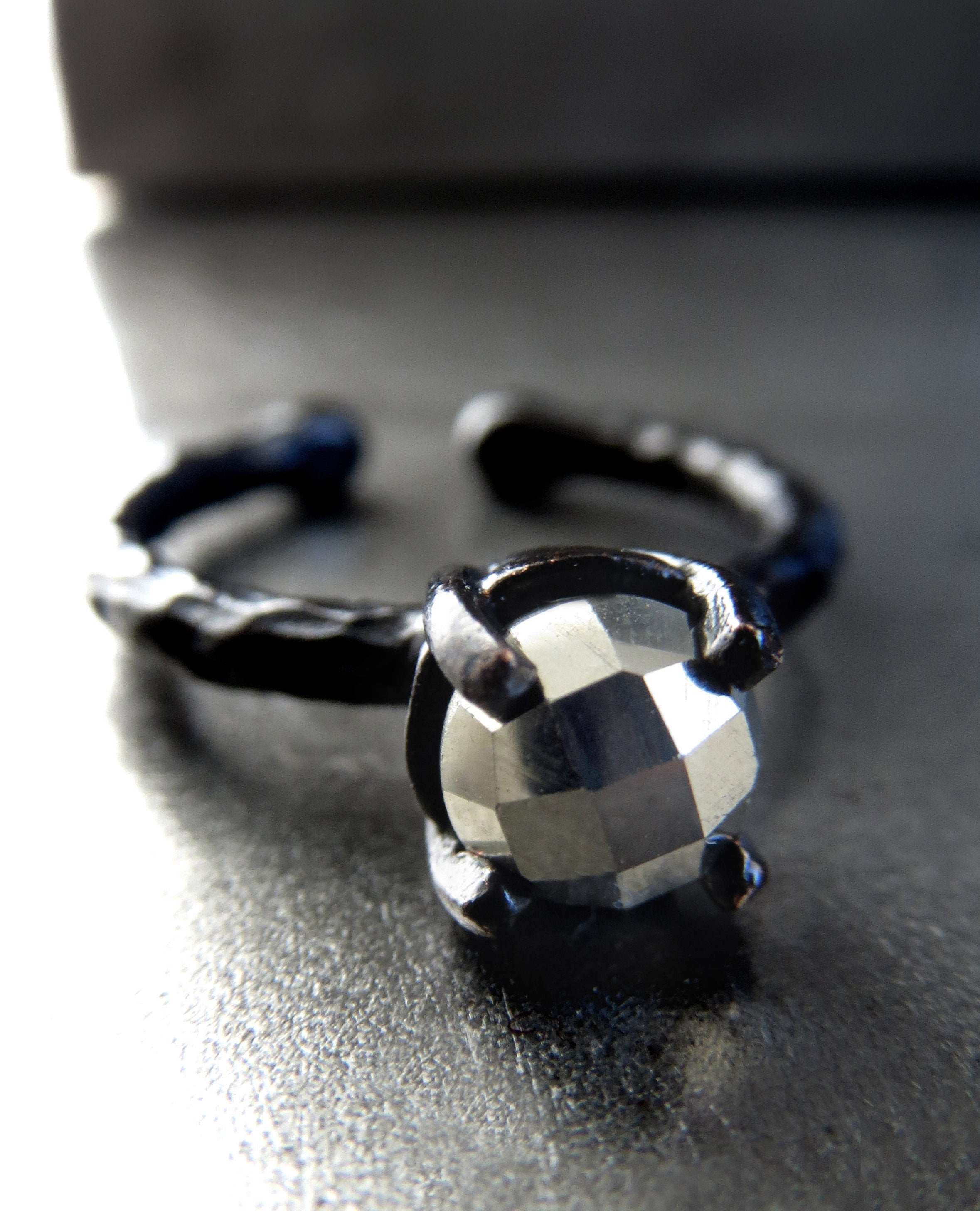 Chimoda Striped Pattern Sterling Silver Ring for Men Onyx Stone